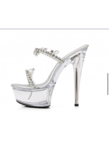 38 Sandali con tacco alto decorati...