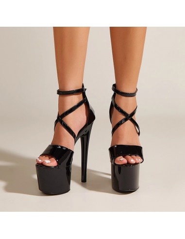 38 Sandali neri con cinturino alla...