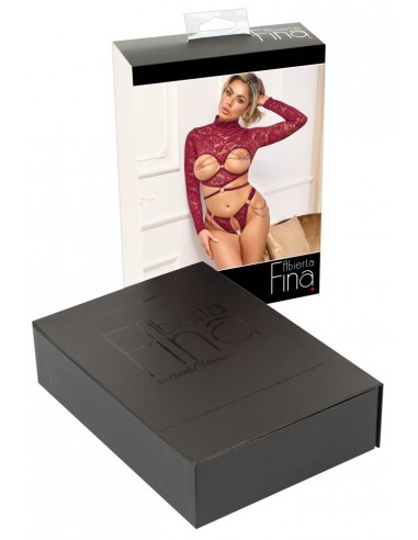 Eccitante set con top a maniche...